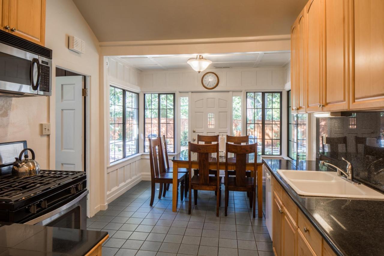 Andril Fireplace Cottages Pacific Grove Extérieur photo